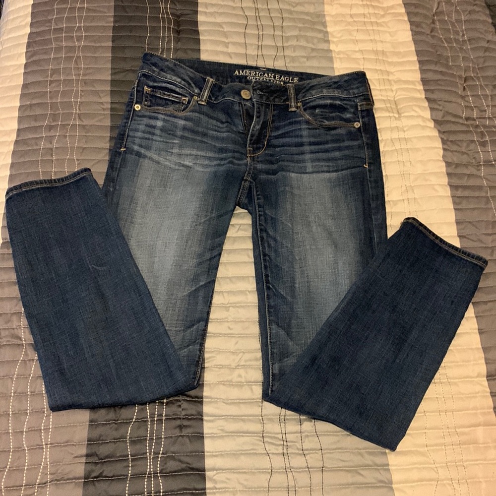American Eagle Outfitters Skinny Super Stretch Jeans. Size 6 short.